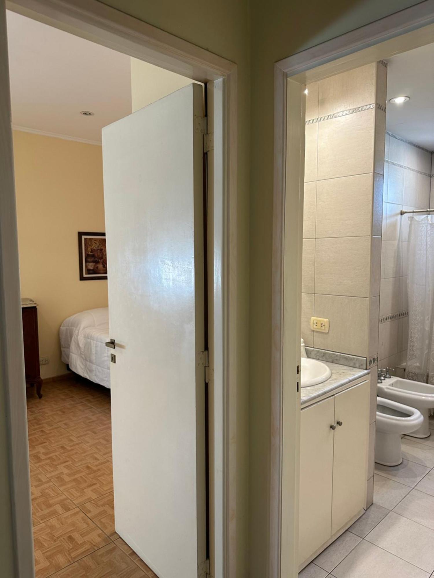 Отель Lpr Express Eze Airport Монте-Гранде Экстерьер фото